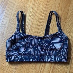Lululemon sports bra